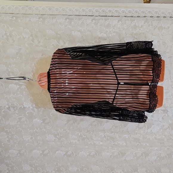 Night Robe - Picture 3 of 3